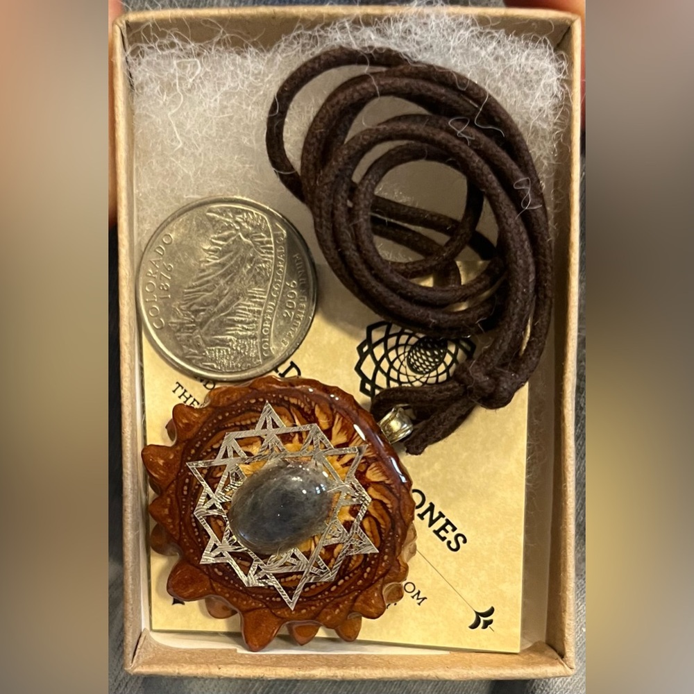 New in Box Third Eye Pinecone Pendant Labradorite with 64 star tetrahedron